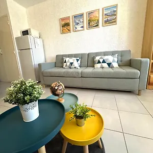 Cosy, Terrasse Proche Des Pistes Et Du Centre Du Village - Wifi Gratuit Appartement