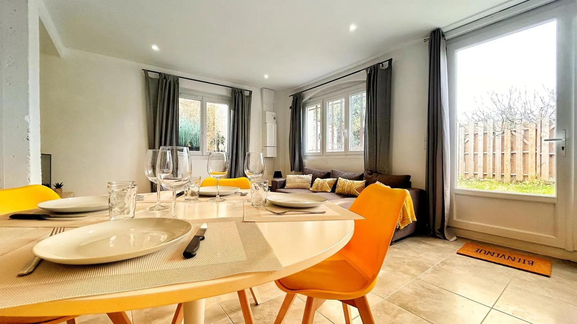Doux Rouinet Cocoon Apartment Fourques  0*, Fourques (Gard)
